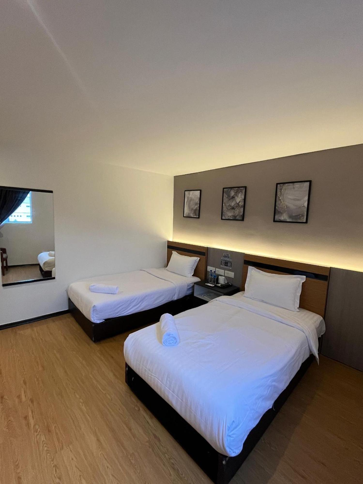 Havona Hotel - Bandar Putra Kulai - Self Check-In ภายนอก รูปภาพ